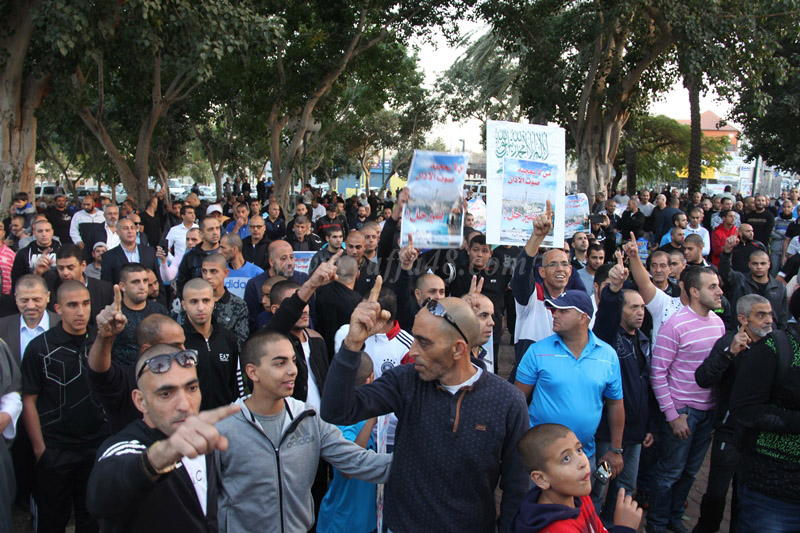  بالفيديو: أهالي يافا يصرخون في مسيرة حاشدة "من لا يعجبه صوت الأذان فليرحل"